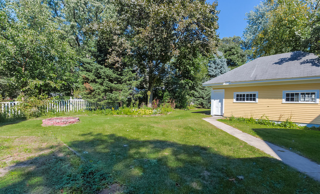 220 E Pierce St, Elburn, IL 60119 photo 5