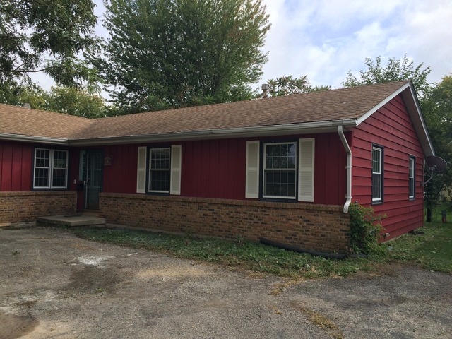 361 Independence Dr, Aurora, IL 60506 photo 2