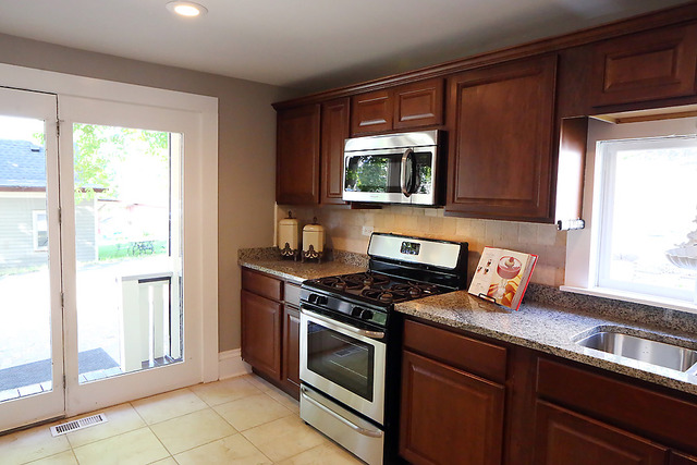 424 Prairie St, Elgin, IL 60120 photo 5