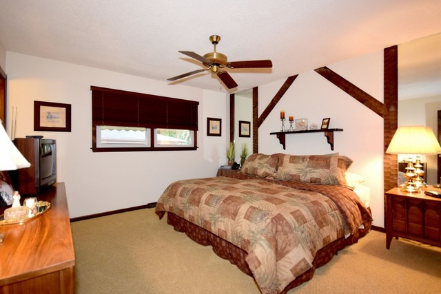 227 S Circle Dr, Addison, IL 60101 photo 11
