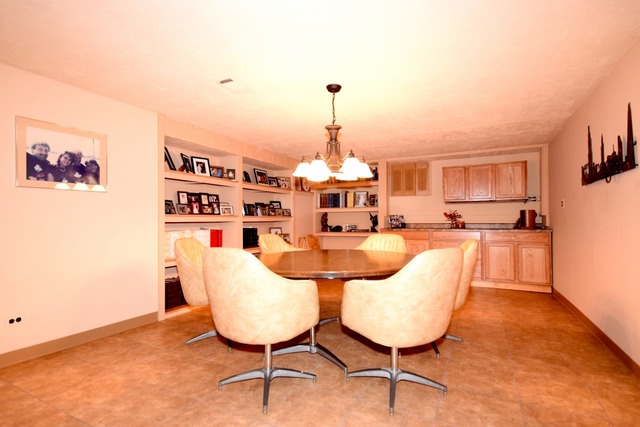 227 S Circle Dr, Addison, IL 60101 photo 17