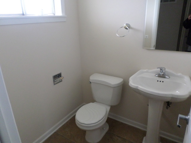 6950 N Bell Ave #403, Chicago, IL 60645 photo 8