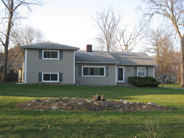 980 E Crest Ave, Addison, IL 60101 photo 1