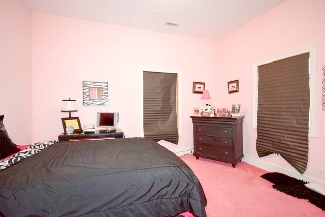 801 E Oakwood Blvd, Chicago, IL 60653 photo 14
