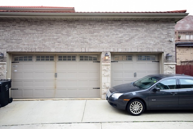 801 E Oakwood Blvd, Chicago, IL 60653 photo 24