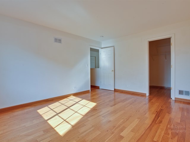 30 Versailles Ct, Wheeling, IL 60090 photo 17