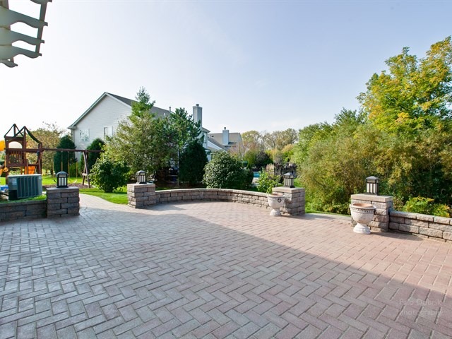 30 Versailles Ct, Wheeling, IL 60090 photo 21