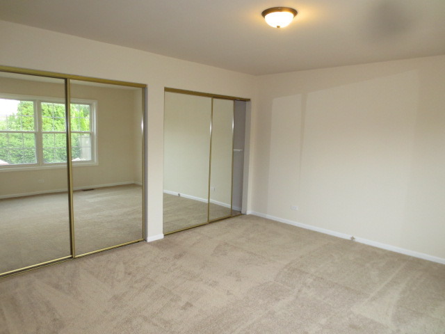 1330 Paddock Dr, Wheeling, IL 60090 photo 13
