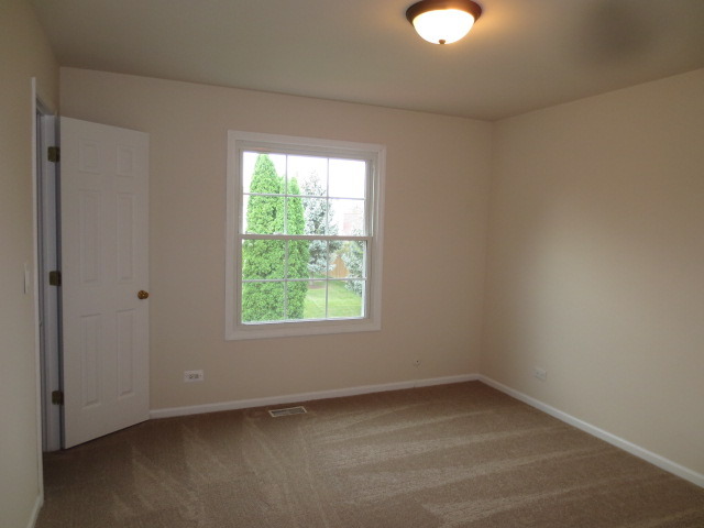 1330 Paddock Dr, Wheeling, IL 60090 photo 20