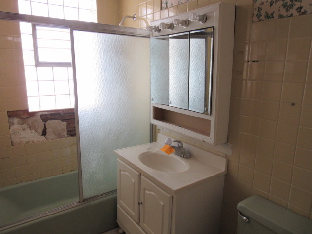 7825 White Ave, Lyons, IL 60534 photo 7