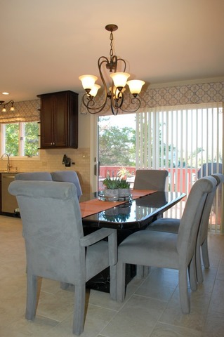 9692 Reding Cir, Des Plaines, IL 60016 photo 4