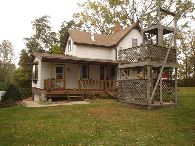 8032 Fox River Dr, Millbrook, IL 60536 photo 1