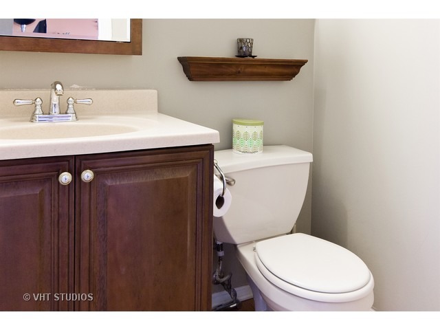 1707 Lake Pointe Dr, Plainfield, IL 60586 photo 7