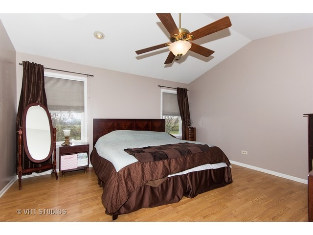 1707 Lake Pointe Dr, Plainfield, IL 60586 photo 9