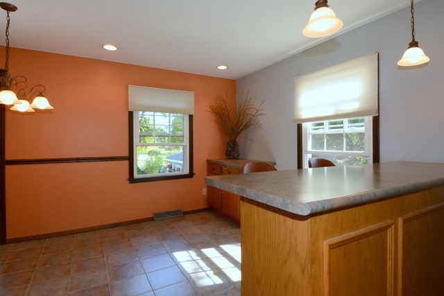 138 Circle Dr, Montgomery, IL 60538 photo 11