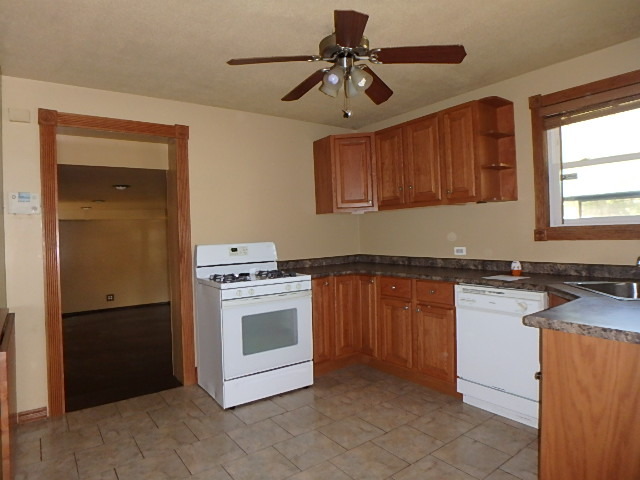 2500 S 19th Ave, Broadview, IL 60155 photo 4