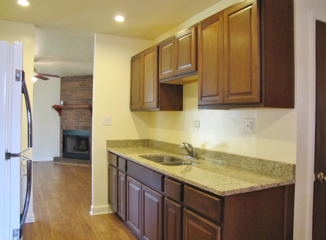 357 Park Ave, Wheeling, IL 60090 photo 6