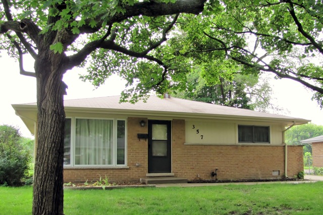 357 Park Ave, Wheeling, IL 60090 photo 2