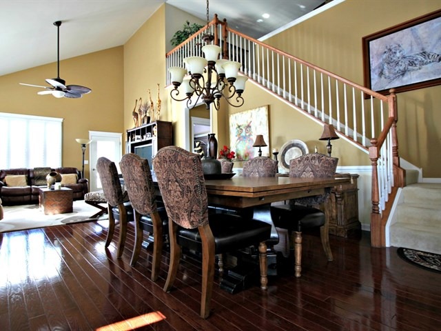 1012 Riviera Dr, Elgin, IL 60124 photo 6