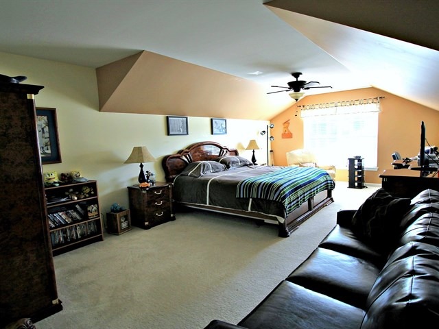 1012 Riviera Dr, Elgin, IL 60124 photo 16