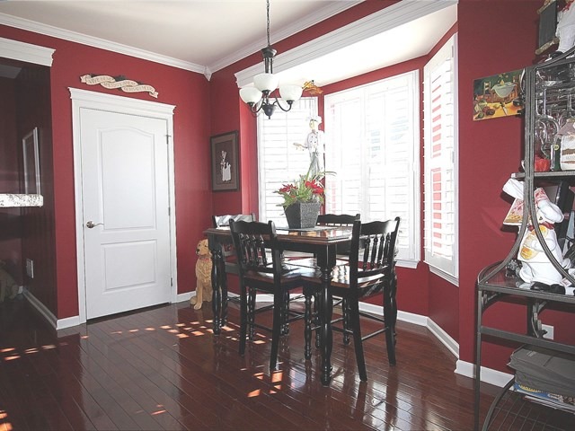 1012 Riviera Dr, Elgin, IL 60124 photo 9