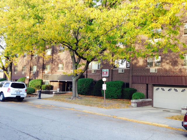 4600 N Cumberland Ave #204, Chicago, IL 60656 photo 2