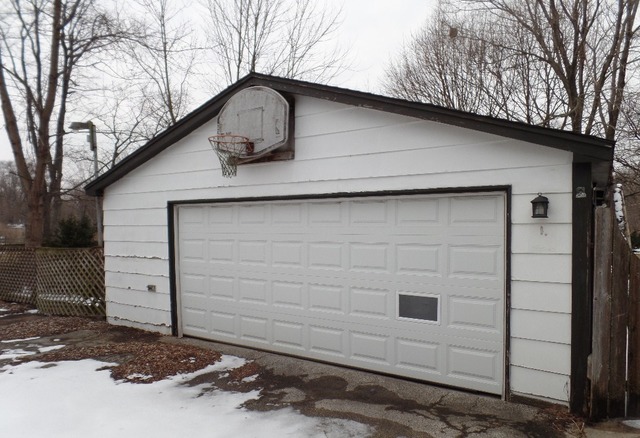 8920 S Elm Ave, Willowbrook, IL 60527 photo 14
