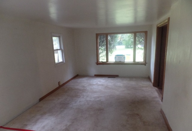 8920 S Elm Ave, Willowbrook, IL 60527 photo 5