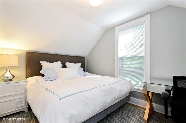 910 Gaffield Pl, Evanston, IL 60201 photo 6