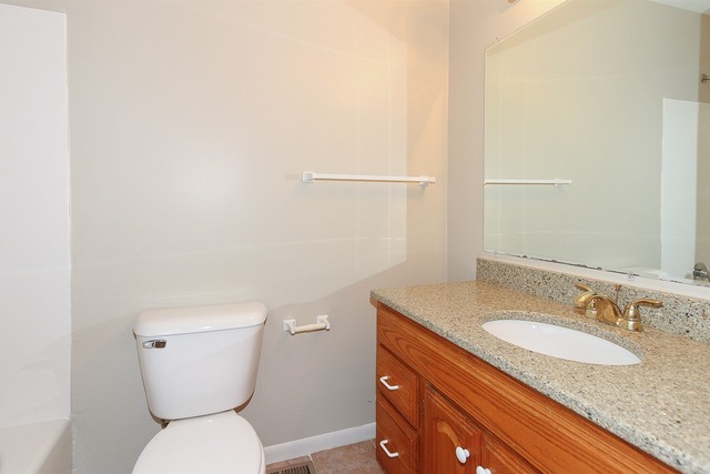 1085 Martingale Dr, Bartlett, IL 60103 photo 19