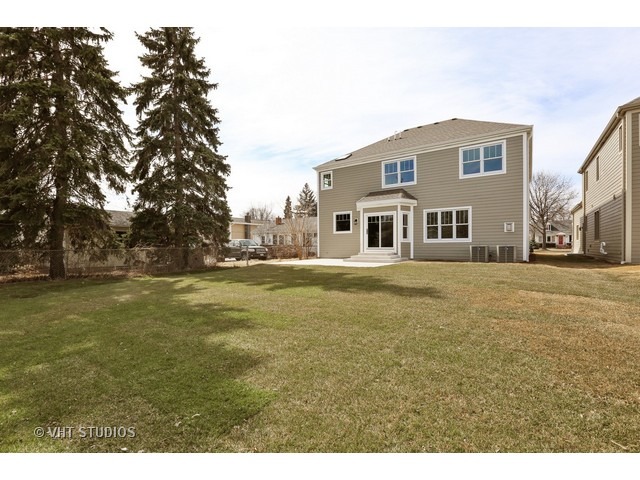 470 N Maple Ave, Elmhurst, IL 60126 photo 8