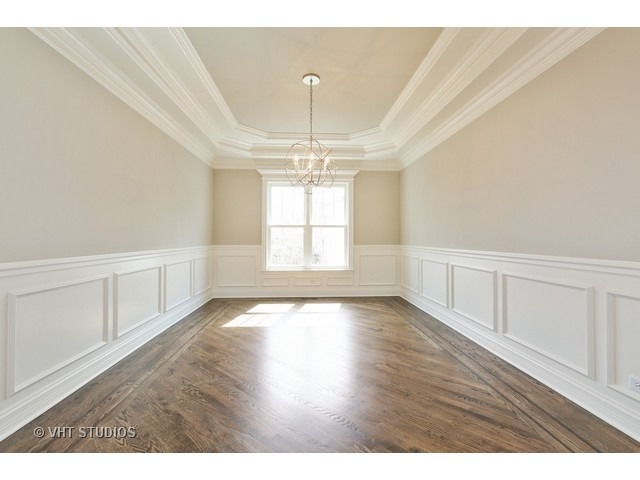 470 N Maple Ave, Elmhurst, IL 60126 photo 3