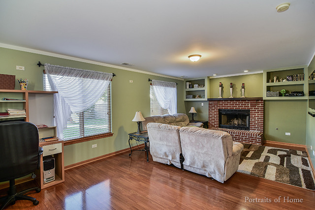 2518 Oasis Dr, Plainfield, IL 60586 photo 3