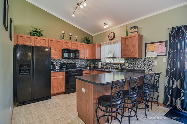 2518 Oasis Dr, Plainfield, IL 60586 photo 5