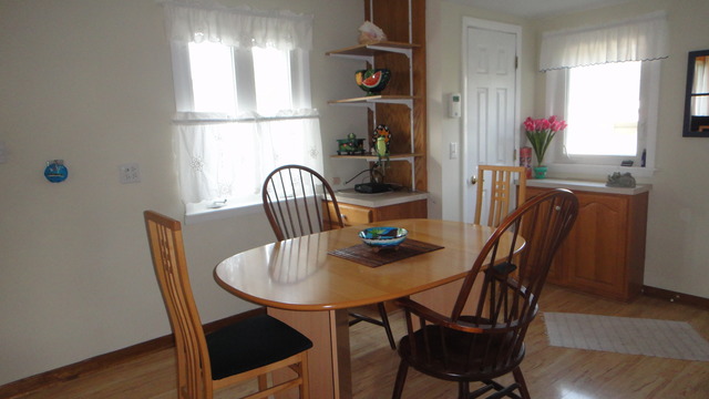 2245 Cedar St, Des Plaines, IL 60018 photo 4