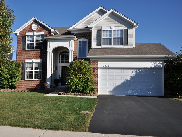 2672 Lundquist Dr, Aurora, IL 60503 photo 1