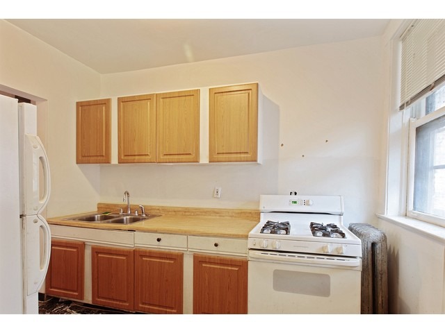 2332 E 70th Pl #2, Chicago, IL 60649 photo 4