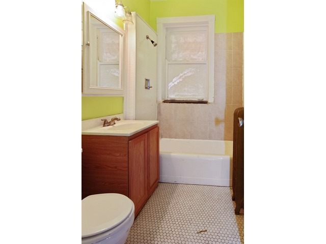 2332 E 70th Pl #2, Chicago, IL 60649 photo 8