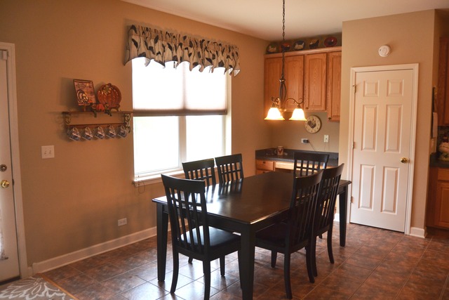 3016 Chalkstone Ave, Elgin, IL 60124 photo 5