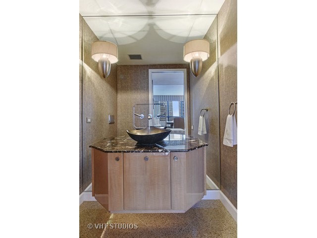 180 E Pearson St #3301, Chicago, IL 60611 photo 21