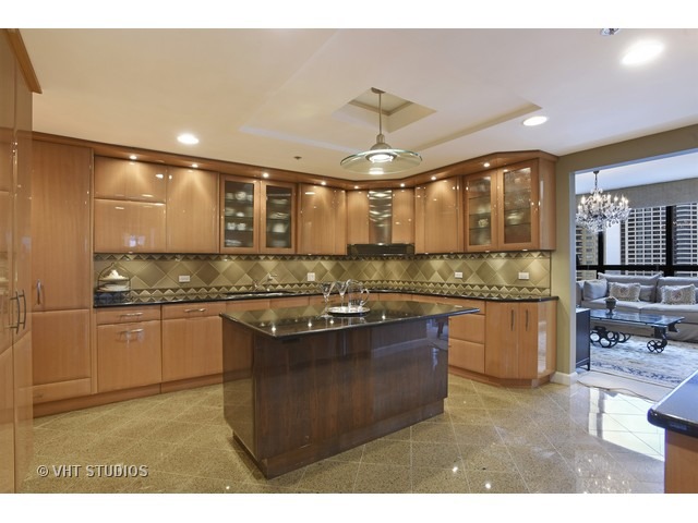 180 E Pearson St #3301, Chicago, IL 60611 photo 8