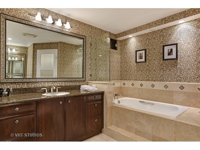 180 E Pearson St #3301, Chicago, IL 60611 photo 15