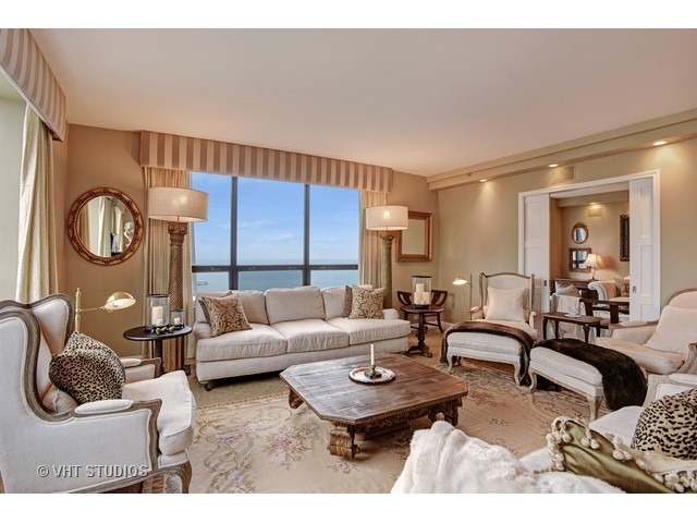 180 E Pearson St #3301, Chicago, IL 60611 photo 5