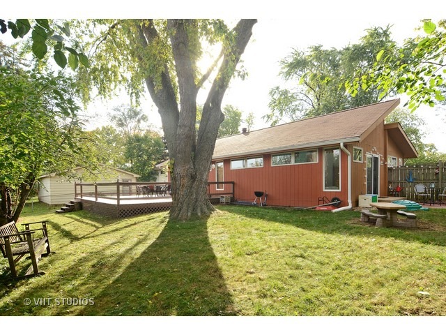 610 E Cedar Ln, Mount Prospect, IL 60056 photo 15