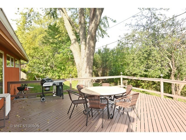 610 E Cedar Ln, Mount Prospect, IL 60056 photo 14