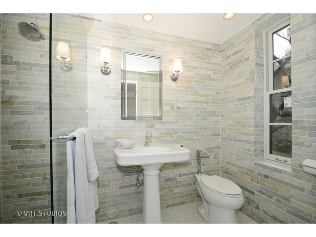 210 E Pearson St #4B, Chicago, IL 60611 photo 7