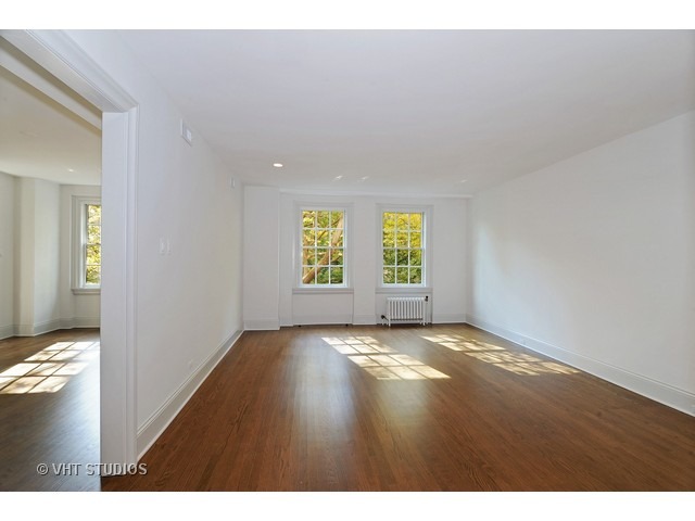 210 E Pearson St #4B, Chicago, IL 60611 photo 2