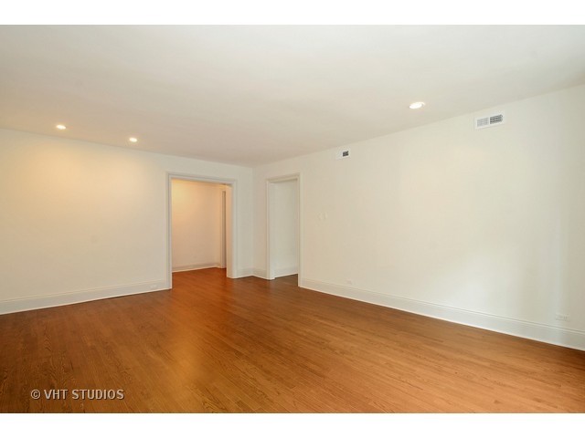 210 E Pearson St #4B, Chicago, IL 60611 photo 4