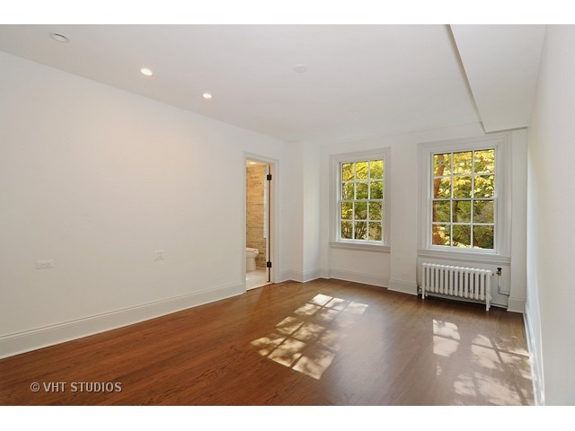 210 E Pearson St #4B, Chicago, IL 60611 photo 5
