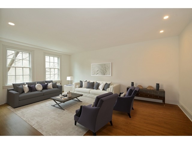 210 E Pearson St #4B, Chicago, IL 60611 photo 3